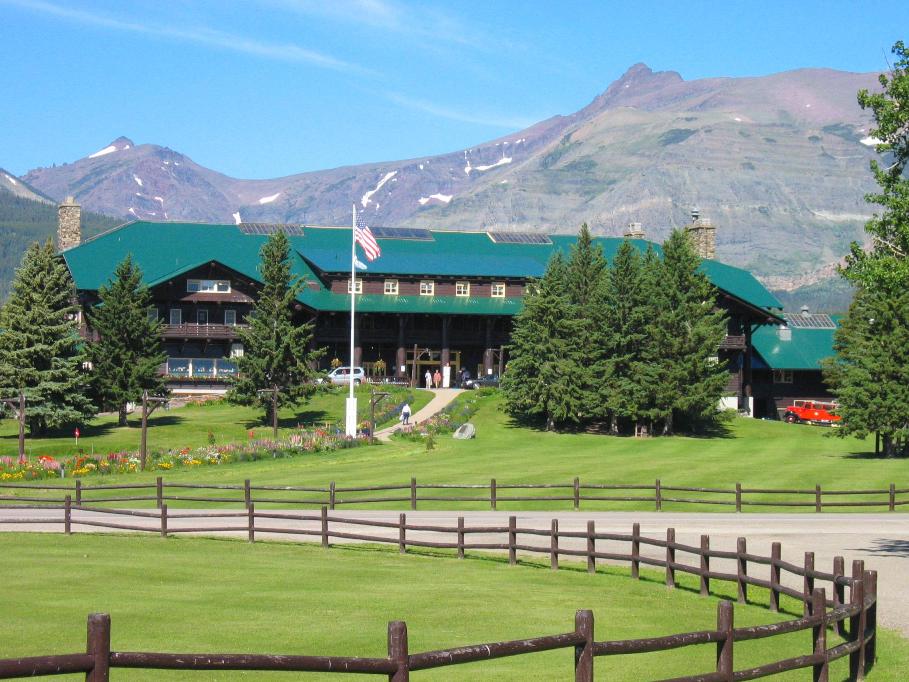 Glacier_Lodge.JPG